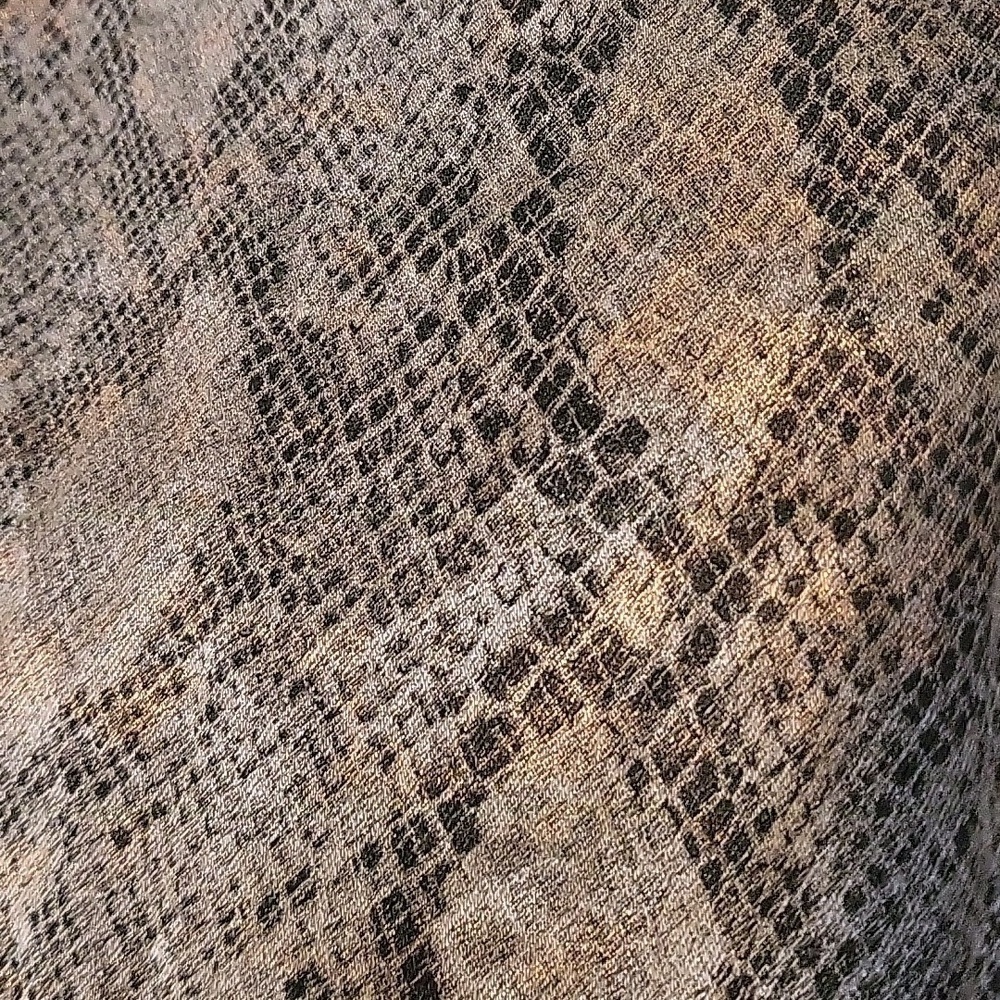 Level 99 Janice Ultra Skinny Stretchy Snakeskin Pants Size 26 - Picture 14 of 14